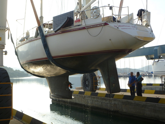 Sabbatical III gets hauled, KaÅŸ Marina (Turkey)