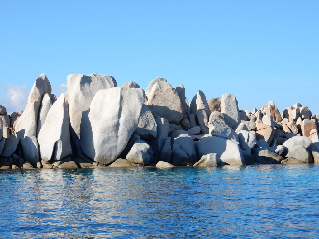 Boulders at Cala Giunco, Lavezzi Island.